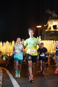 BIB: 20225, 49532
                            <button type="button" onclick="openModal(23096889)" class="btn btn-primary btn-sm float-right btn-popup" data-toggle="modal" data-target=".modal-high-quality">
                        <i class="fas fa-shopping-cart"></i> Add to Cart
                    </button>
                                            <button type="button" onclick="isThisMe(23096889, true)" class="btn btn-success btn-sm float-right btn-popup btn-isme hidden" data-toggle="tooltip" data-placement="bottom" title="นี่คือรูปของคุณใช่ไหม คลิกที่นี่เพื่อเอาเข้าอัลบั้ม">
                        <i class="fas fa-plus"></i> Add to album
                    </button>
                    <button type="button" onclick="isThisMe(23096889, false)" class="btn btn-warning btn-sm float-right btn-popup btn-isnotme hidden">
                        <i class="fas fa-ban"></i> Remove from album
                    </button>